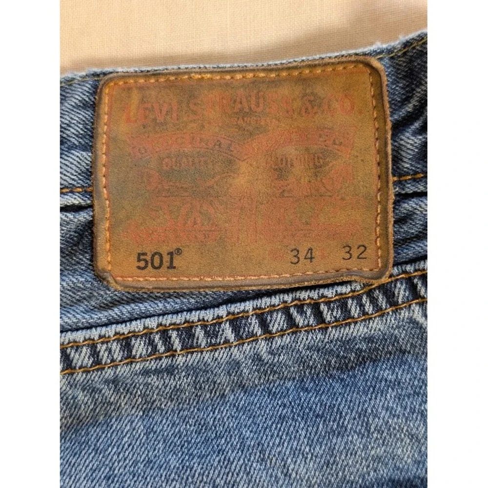 Levi's 501 Premium Jeans Mens 34x30.5 Crinkle Distressed Blue Real Leather Patch